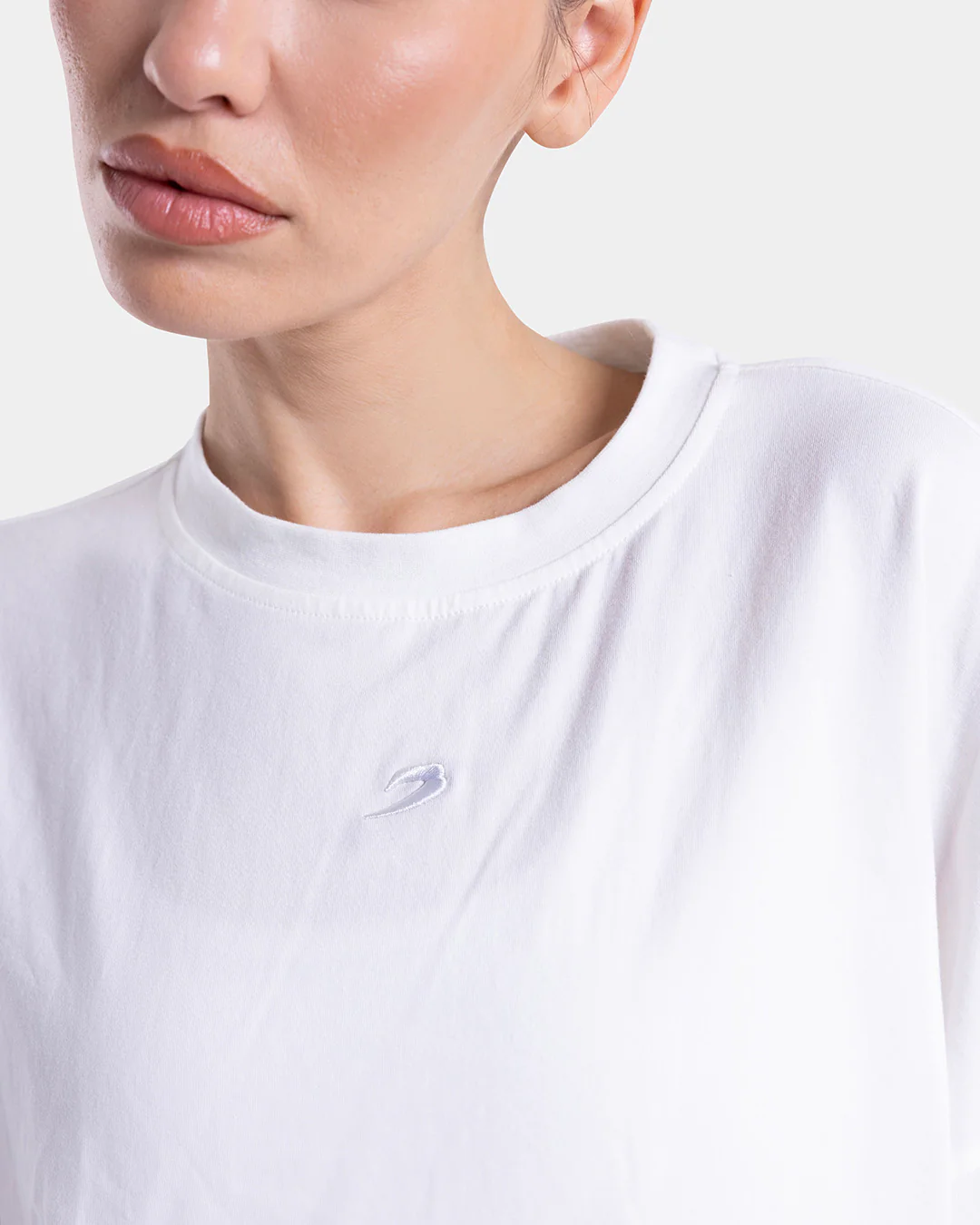 Strike Oversized Cropped Long Sleeve T-Shirt - White - Image 10