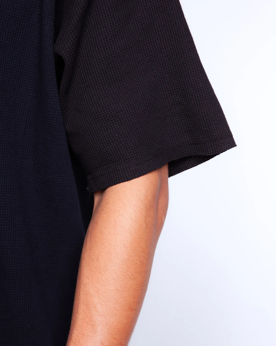 Tunero Raw Edge T-Shirt - Black - Image 9